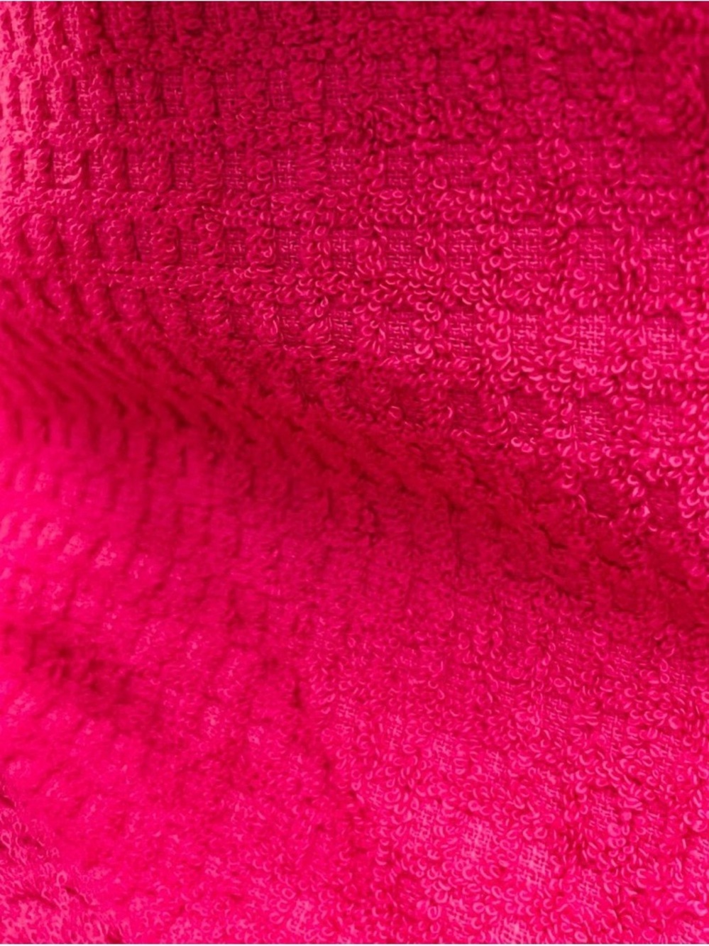 Cynthia Rowley Set of 3 White and Pink Rooster Cotton Rayon Kitchen Towels - Picture 10 of 10